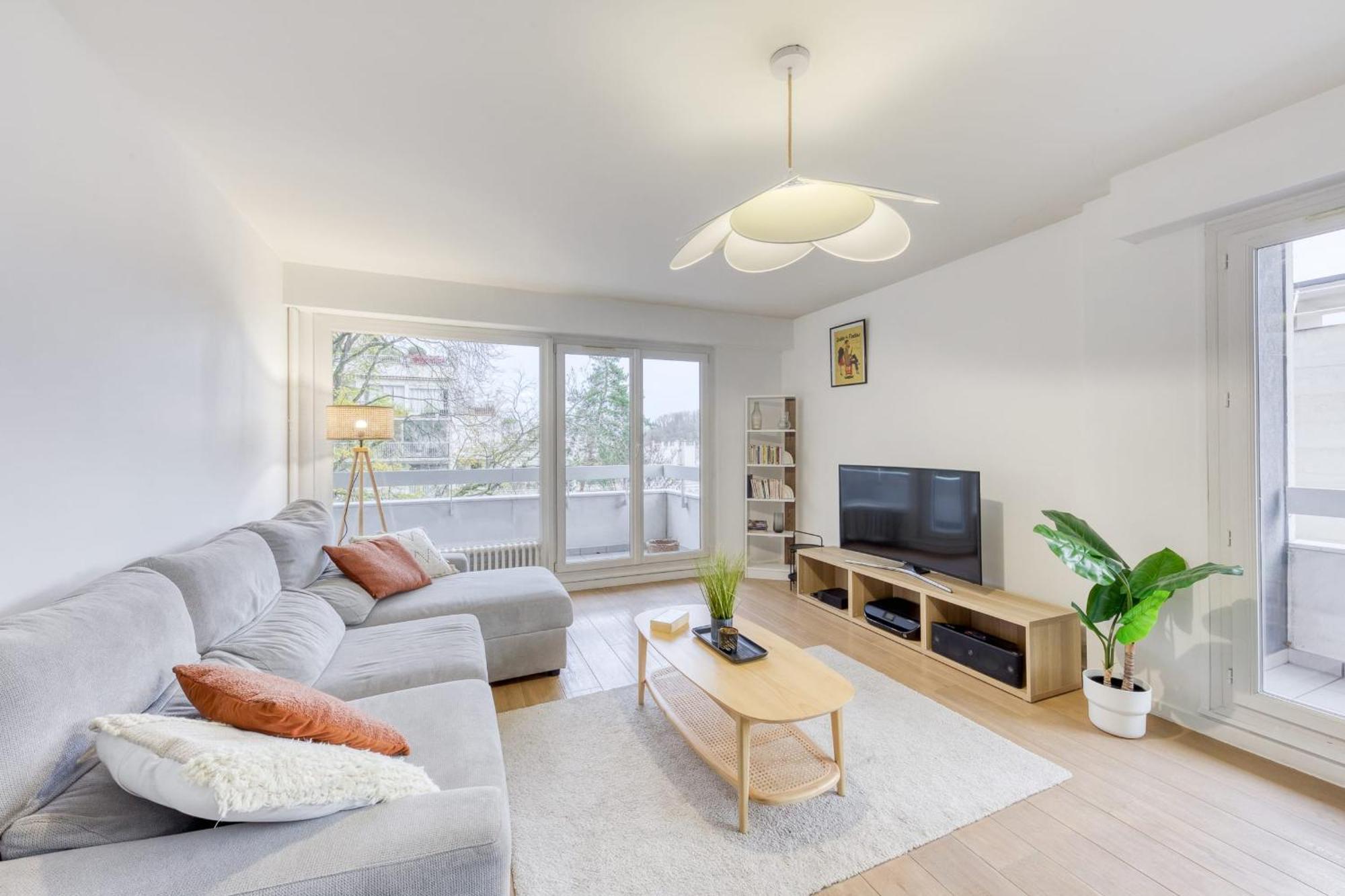 Grand Appartement Spacieux - Proche Paris แซฟร์ ภายนอก รูปภาพ