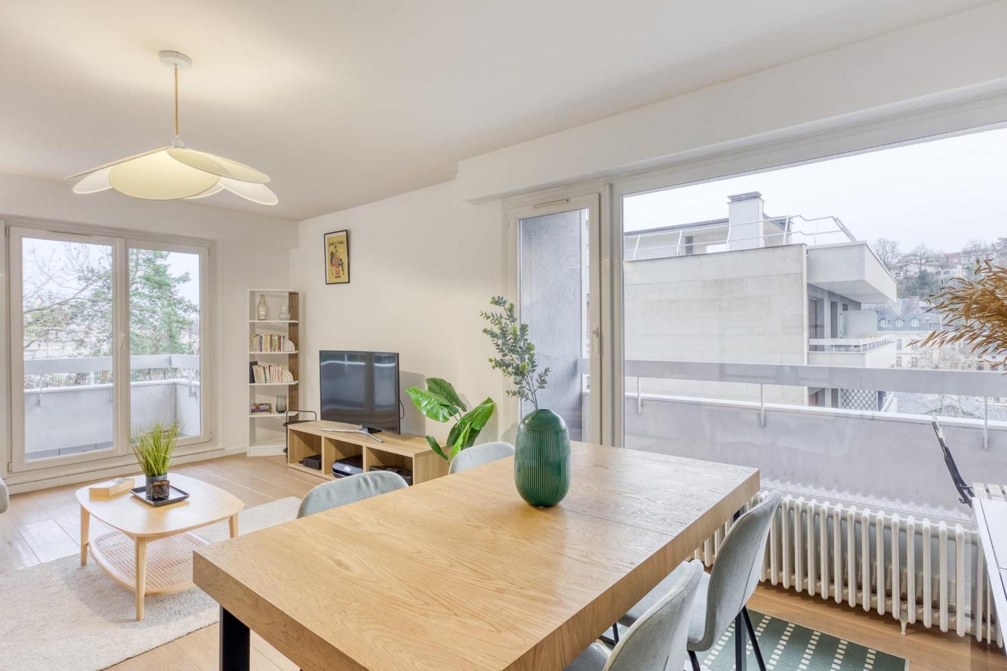 Grand Appartement Spacieux - Proche Paris แซฟร์ ภายนอก รูปภาพ