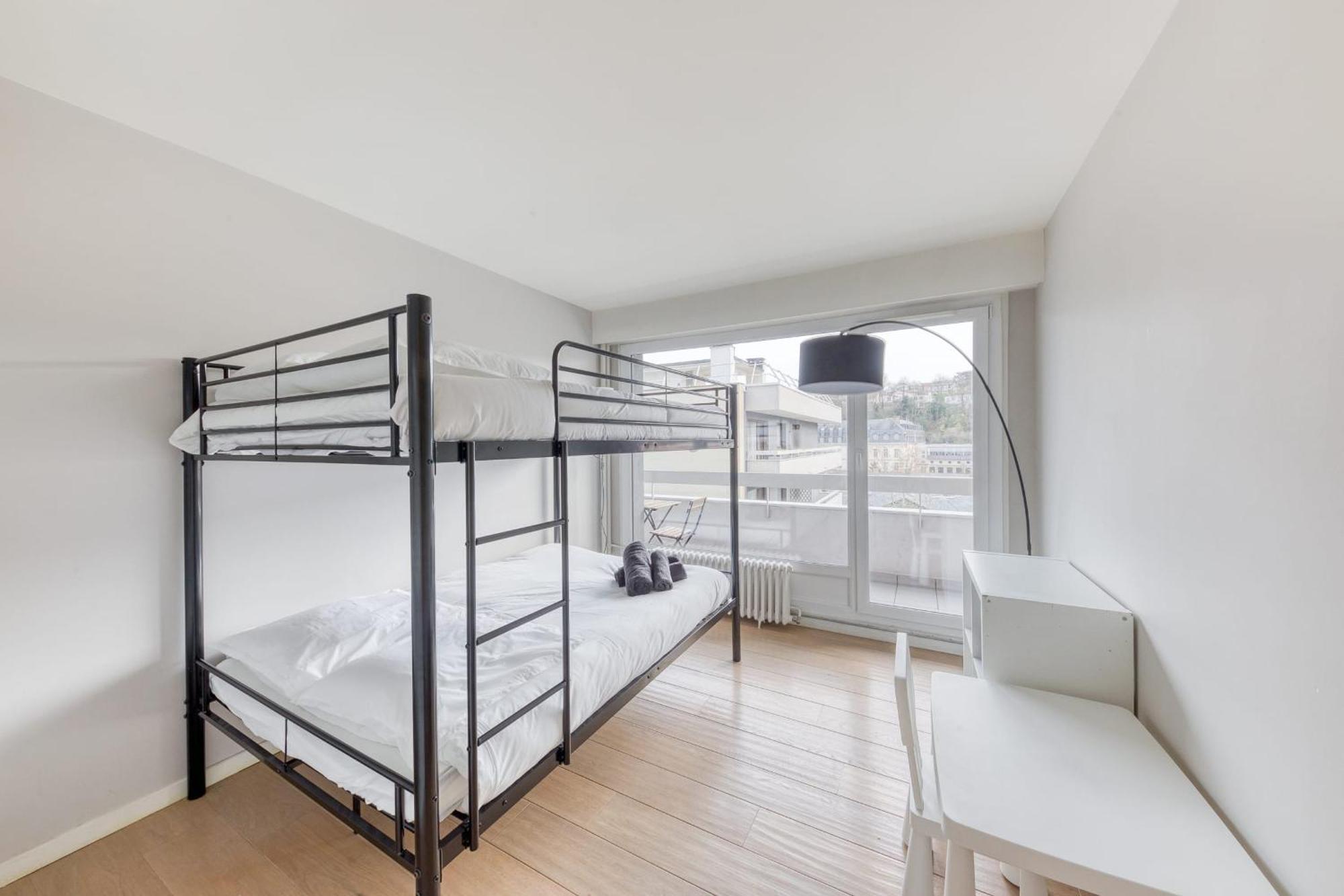 Grand Appartement Spacieux - Proche Paris แซฟร์ ภายนอก รูปภาพ