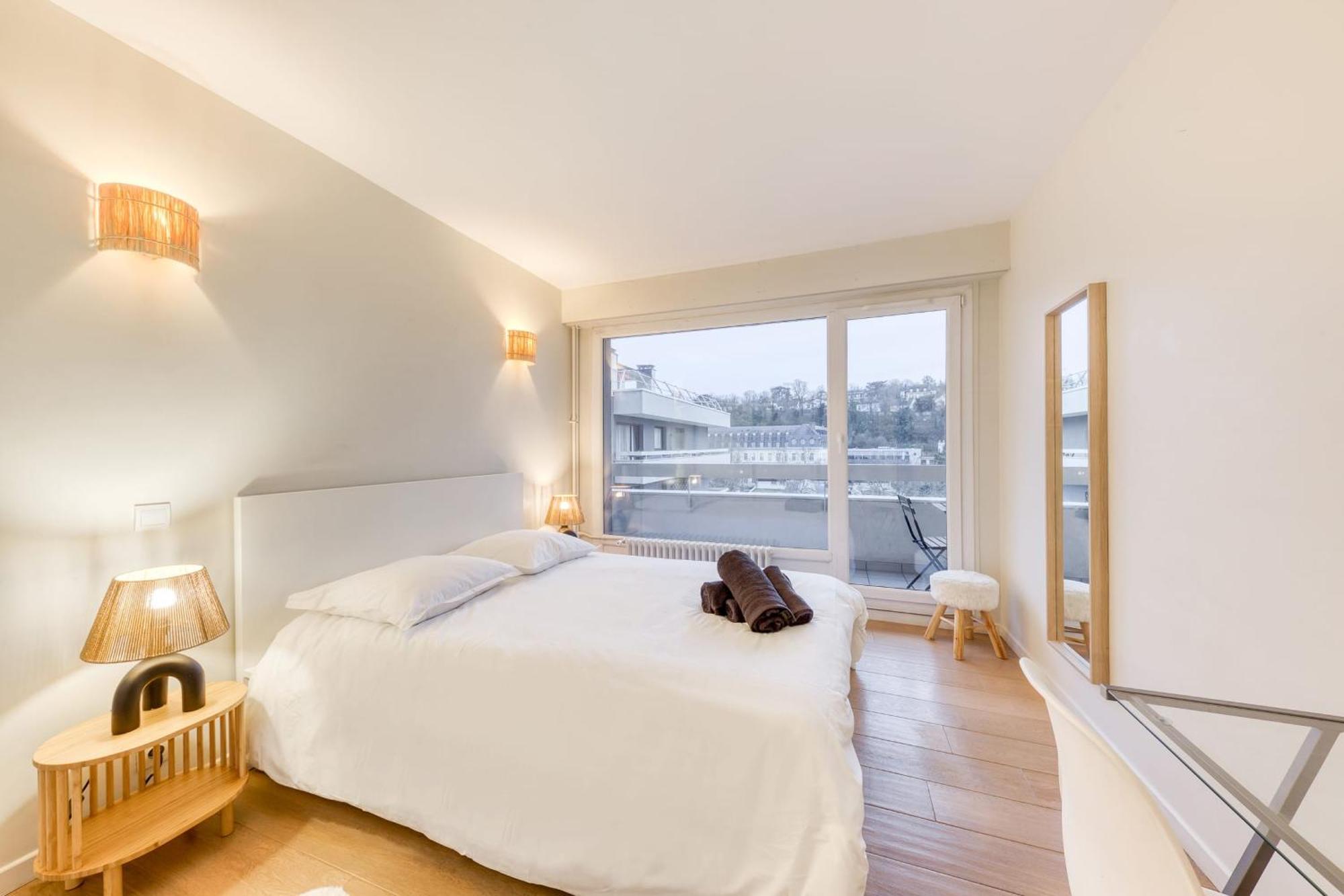 Grand Appartement Spacieux - Proche Paris แซฟร์ ภายนอก รูปภาพ